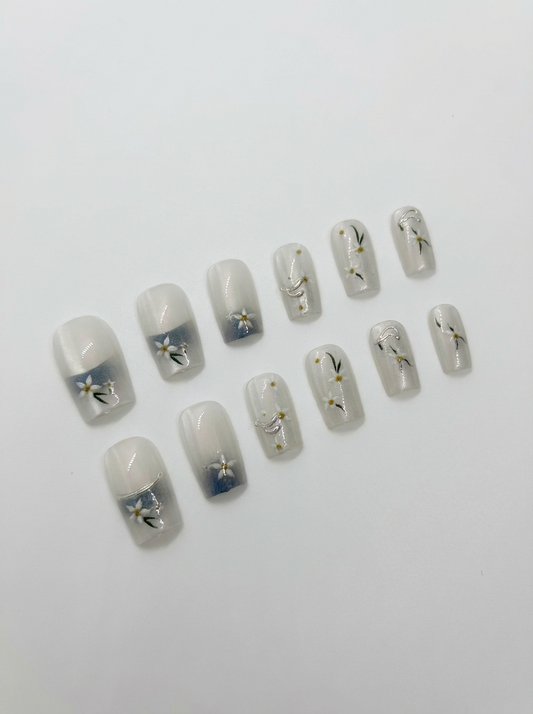 Silver Frost Press-On Nails With Application Kit